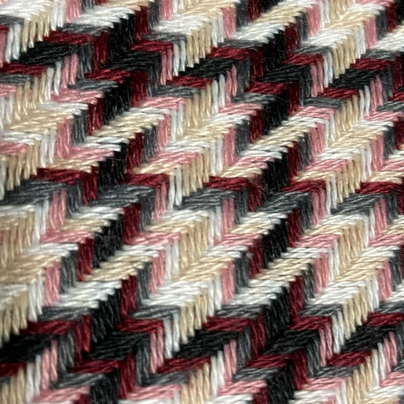 BCBG Generation Houndstooth Fringe Mini Skirt Brown, Cranberry, Plum, Cream sz 8 - Picture 2 of 11